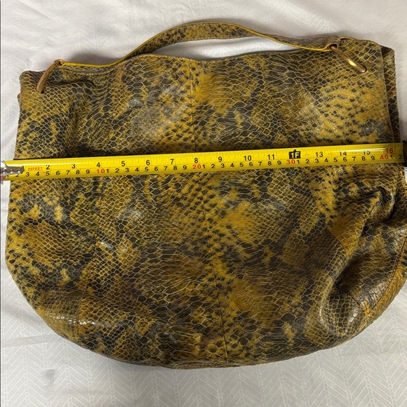 Antonio Melani  leather Yellow Snake Print Women's Bag - Picture 7 of 8